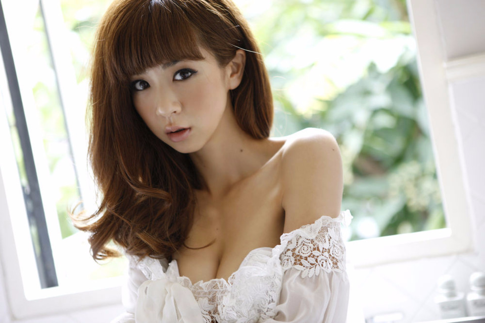 Beauty Aki Hoshino