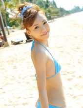 Aino Kishi In Bikini 05