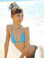Aino Kishi In Bikini 10