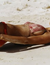 Beach Babe Hannah Ferguson 02