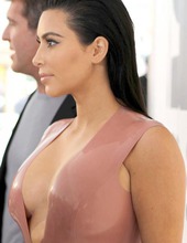 Glamorous Kim Kardashian 03