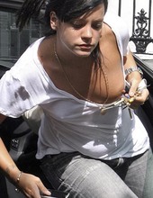 Hot Celebrity Nipple Slips 08