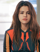 Selena Gomez Wallpapers 11