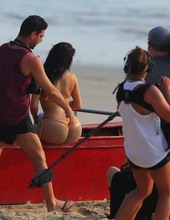Kim Kardashian on the beach 10