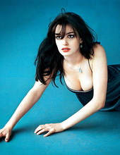 Most beautiful woman - Anne Hathaway 06