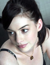 Most beautiful woman - Anne Hathaway 09