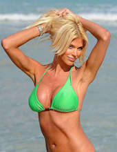 Victoria Silvstedt shows her boobs 05