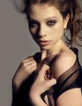 Michelle Trachtenberg 01