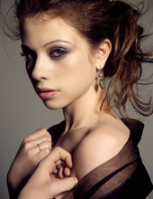 Michelle Trachtenberg 05