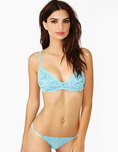 Emily Ratajkowski 02