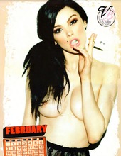 Vikki Blows 02