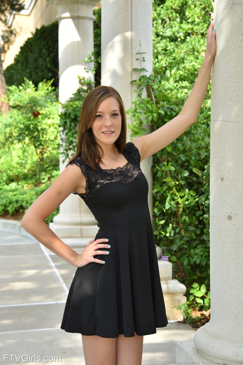 Molly - Black Dress