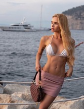 Olya Abramovich 10