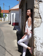 Leona Mia - Postcard from Portugal 02