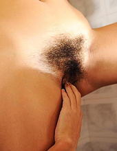 Two babes play in the bathroom 10