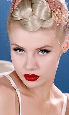 Miss Mosh For Holly Randall