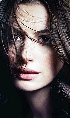 Anne Hathaway